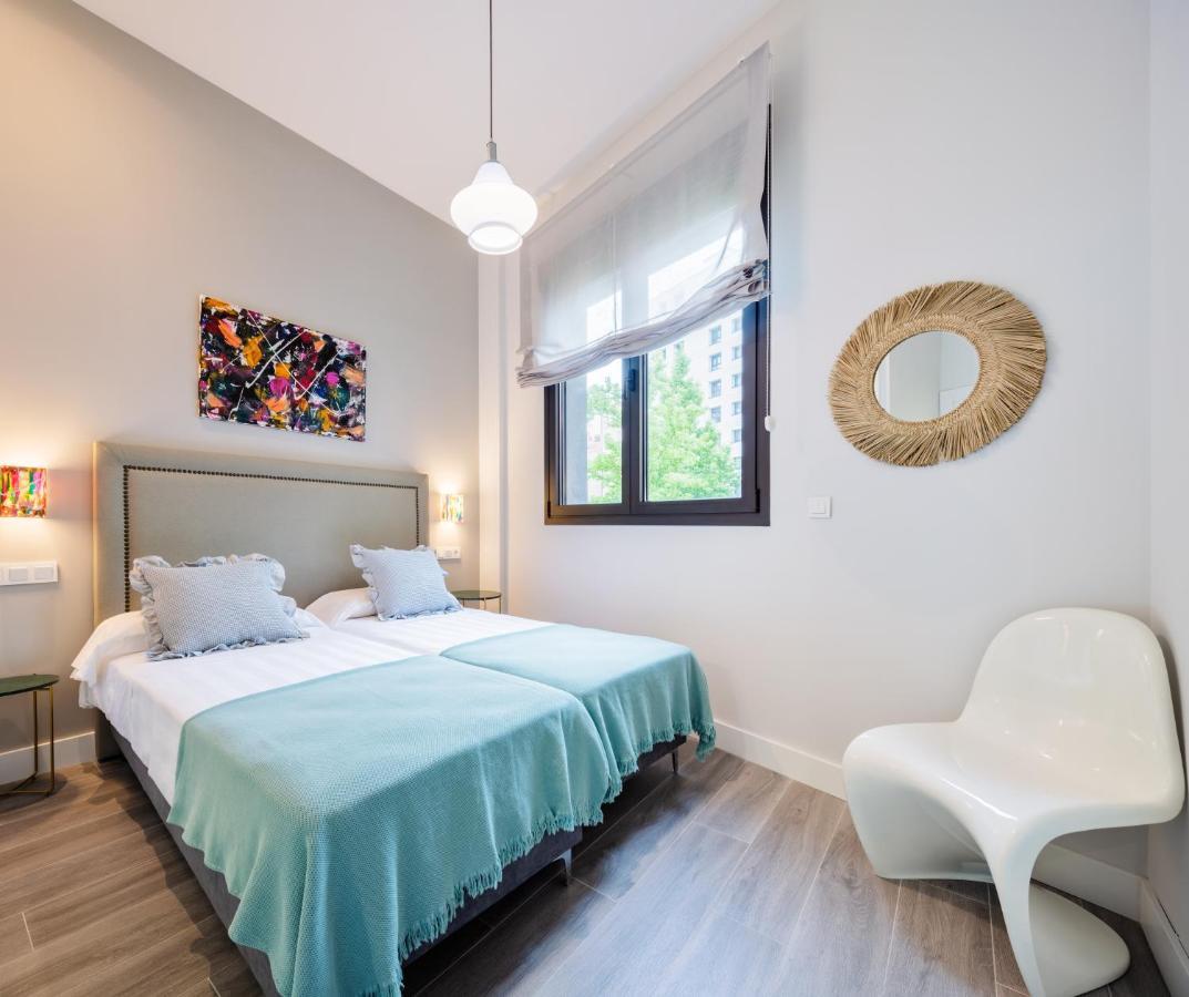 Apartamentos La Xiuca Playa Gijon Bagian luar foto