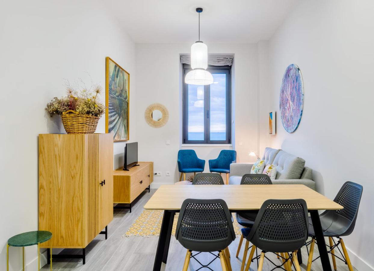 Apartamentos La Xiuca Playa Gijon Bagian luar foto